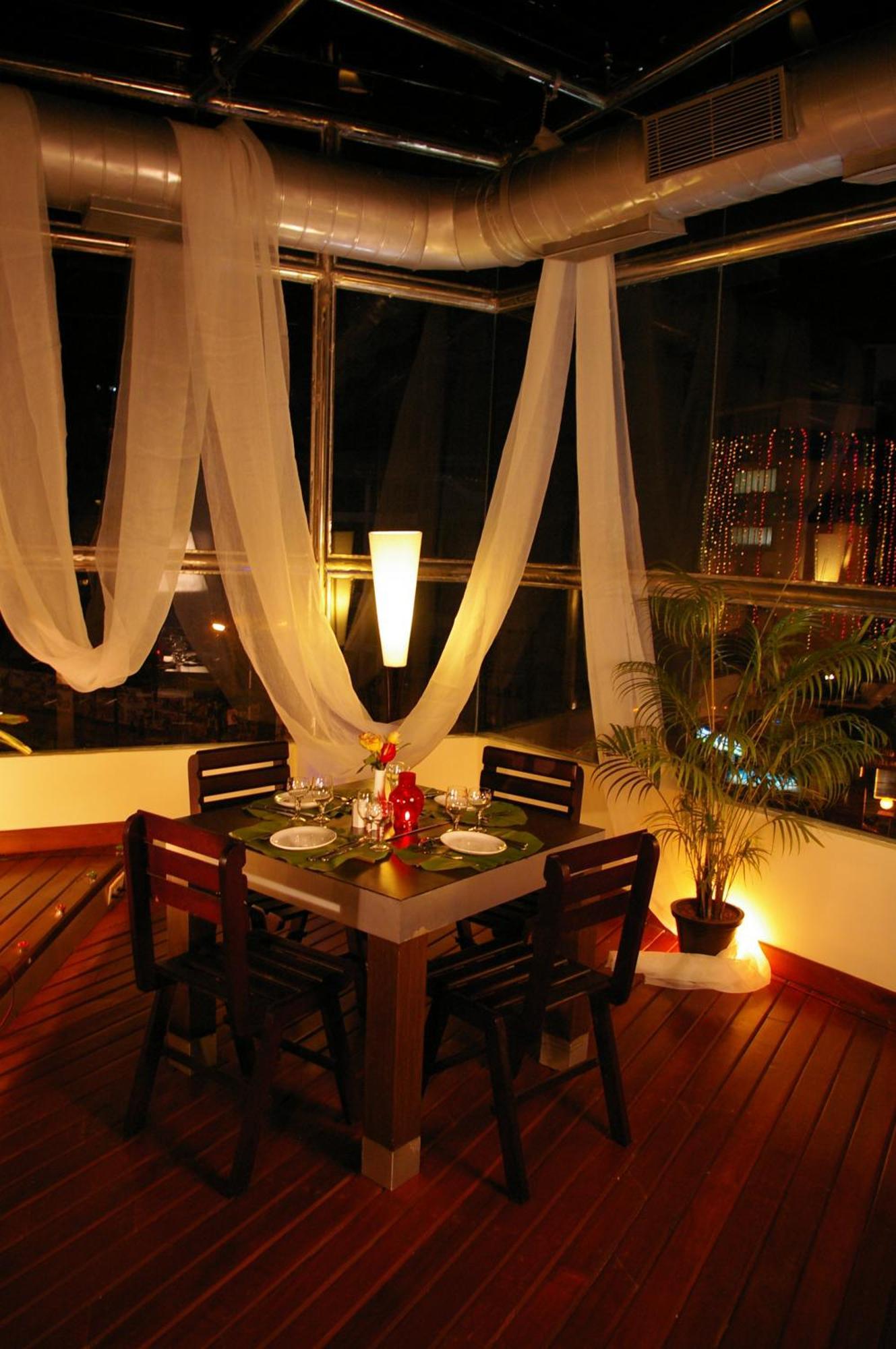 Hotel Gokulam Park Kochi Exterior foto